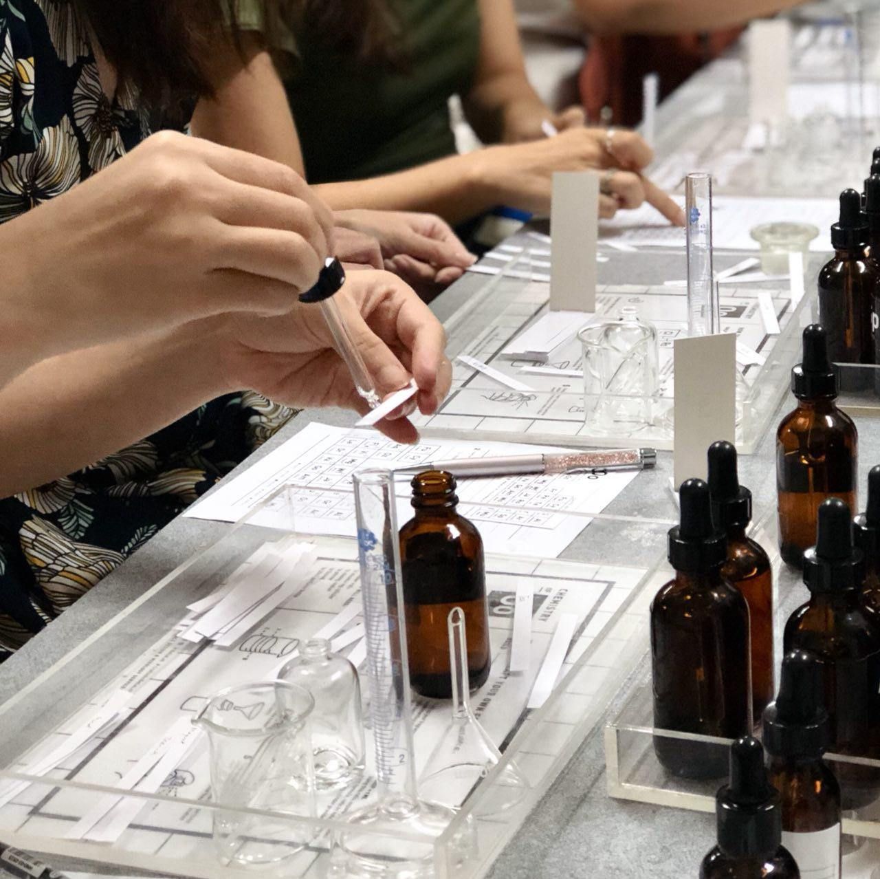 Singapore: Fragrance Design & Mixology Session (Group Session) - Oo La Lab