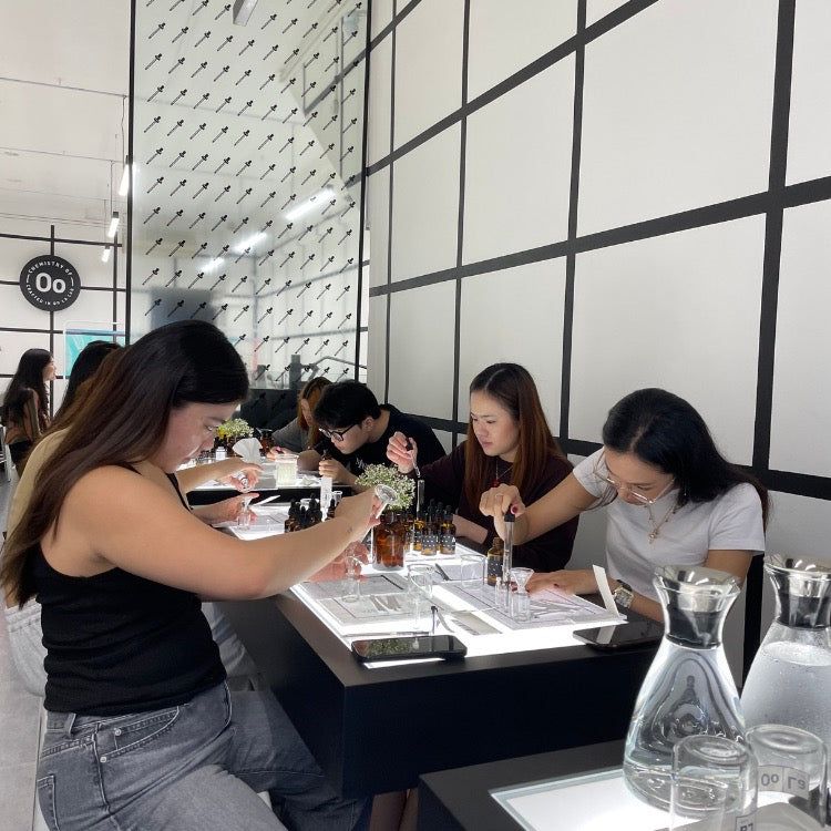 Singapore: Student Night - Oo La Lab