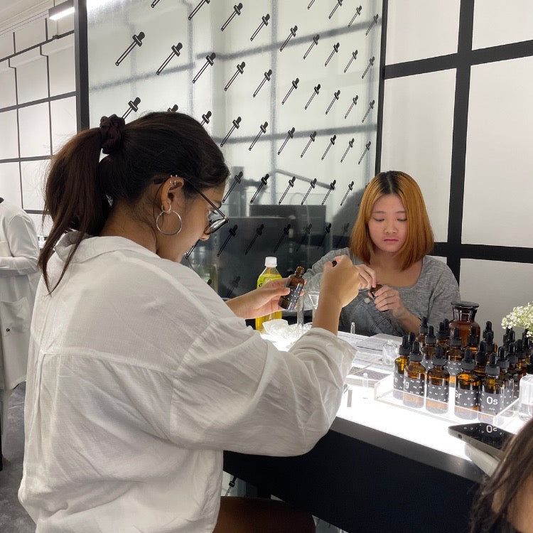Singapore: Student Night - Oo La Lab